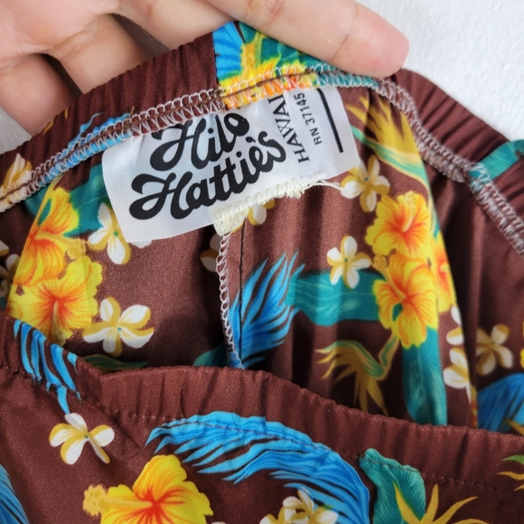 Hilo Hattie Vintage 70s Hawaiian Floral Spaghetti Strap Ruffle Trim Maxi Dress - Picture 8 of 11